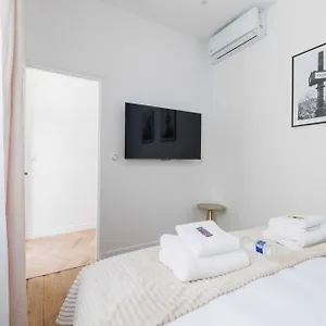 Apartment 2br-6p - Gare De L'est, Paris