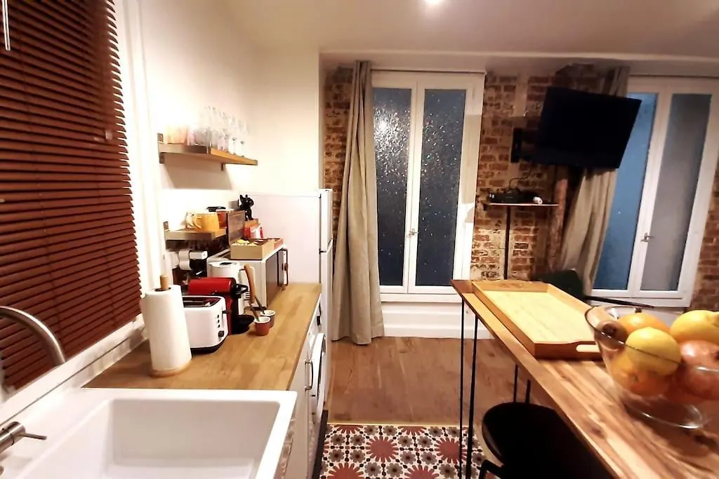 Midnight In Paris Montmartre Apartment