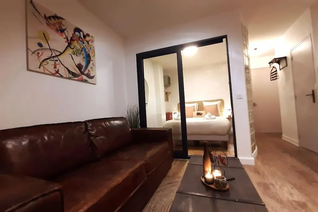 Midnight In Paris Montmartre Apartment 0*,  France